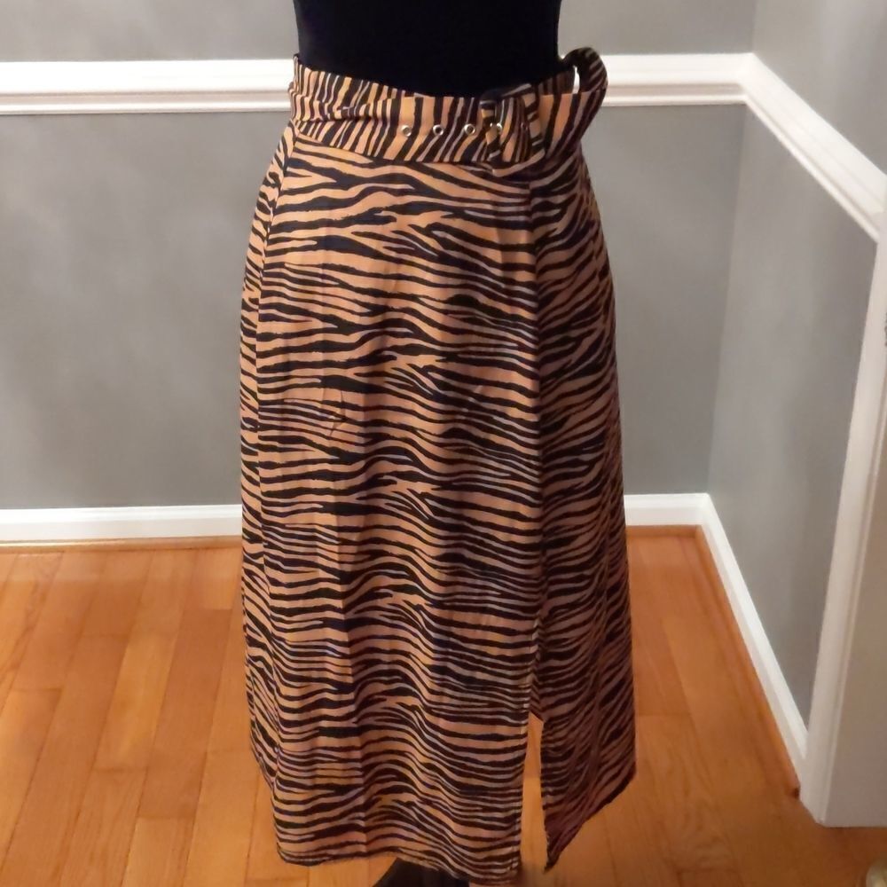 Wayf animal print midi skirt sz s
